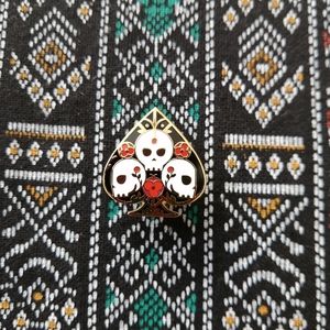 📍2/20$ Spade Enamel Pin NWOT
